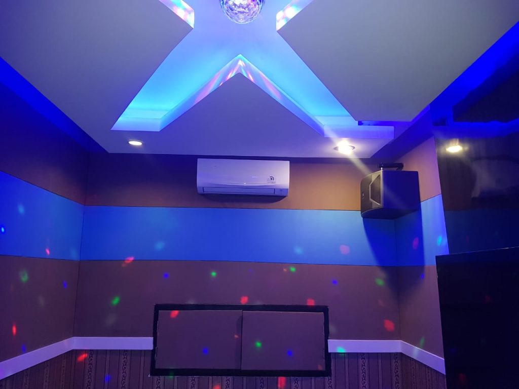 Ruang Karaoke Ideal
