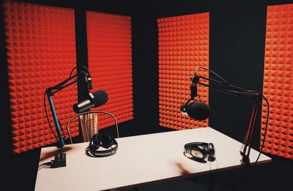 Harga Bahan Peredam Suara Untuk Studio Podcast